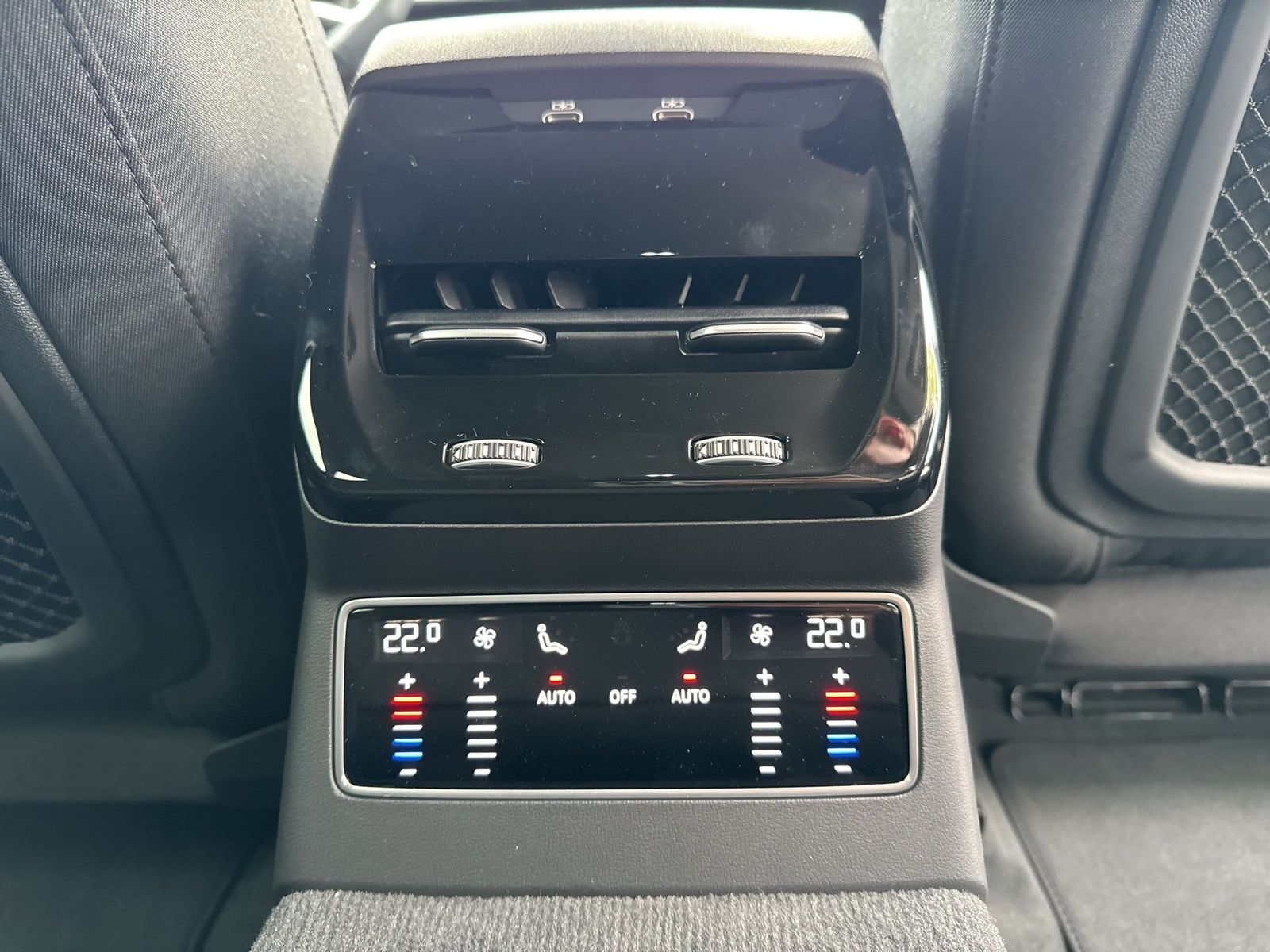 Fahrzeugabbildung Audi A6 Avant TDI 150 kW S tronic ACC|LED|Navi|Kamera