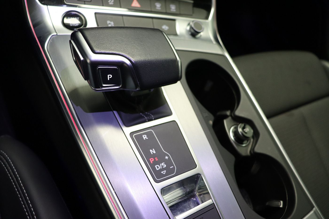 Fahrzeugabbildung Audi A6 Avant 50 TFS e S tronic S line CarPlay|SD