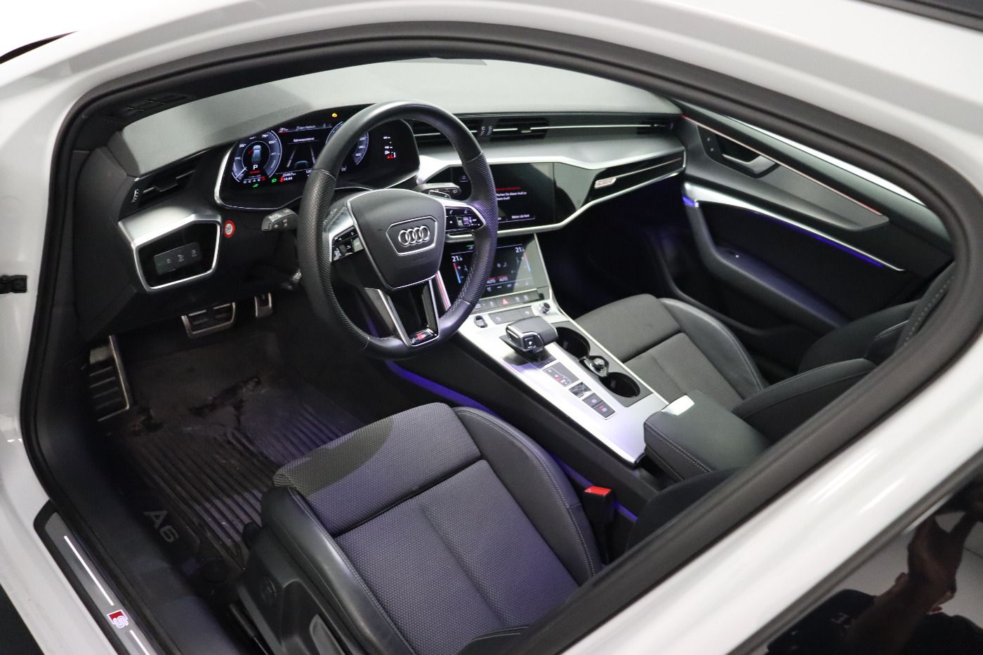 Fahrzeugabbildung Audi A6 Avant 50 TFS e S tronic S line CarPlay|SD