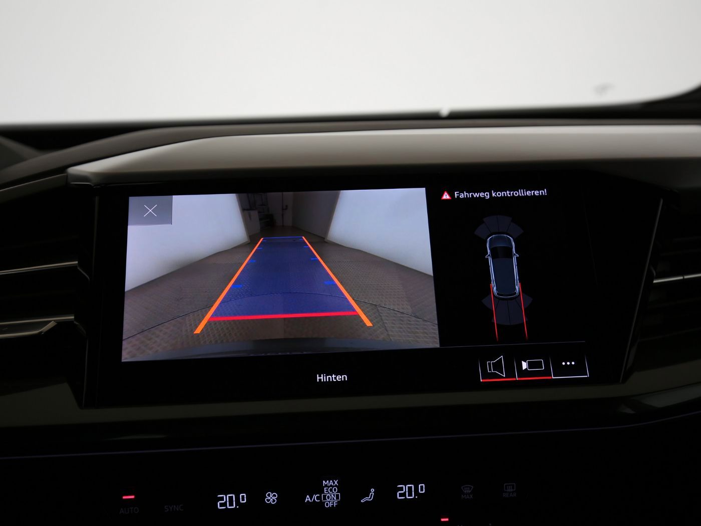 Fahrzeugabbildung Audi Q4 e-tron 50 quattro Matrix|Standhzg|ACC|LED|PDC