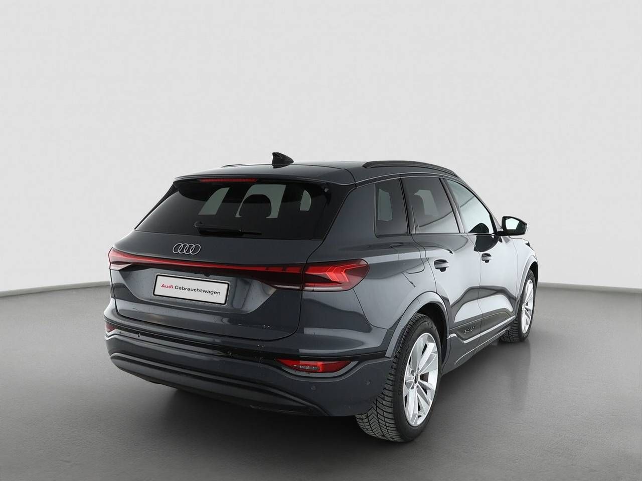 Fahrzeug autohaus mense Fahrzeugabbildung Audi Q6 e-tron Tech plus B&O|AHK|HUD|Pano|Standhzg|AC