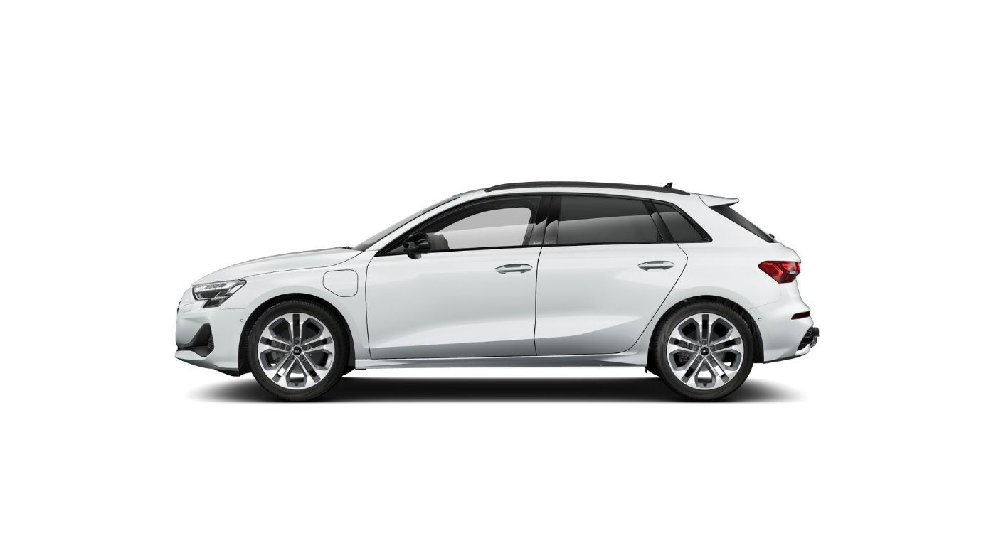 Fahrzeugabbildung Audi A3 Sportback 40 TFSI e S tronic advanced Matrix