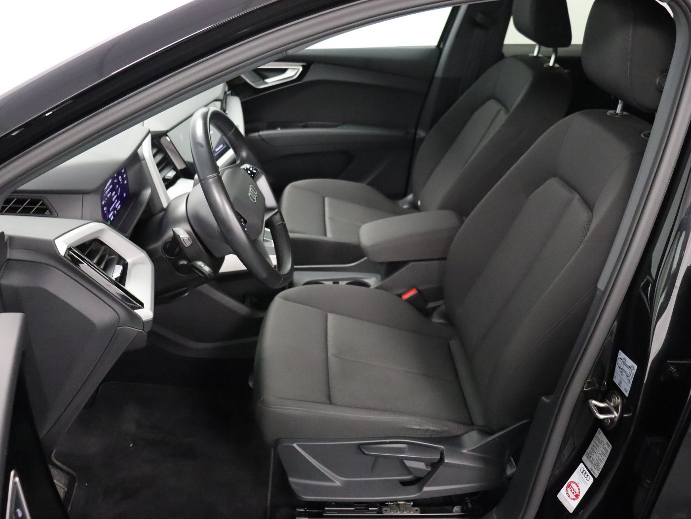 Fahrzeug autohaus mense Fahrzeugabbildung Audi Q4 e-tron 35 Standhzg|LED|VirtualCP|KlimaA