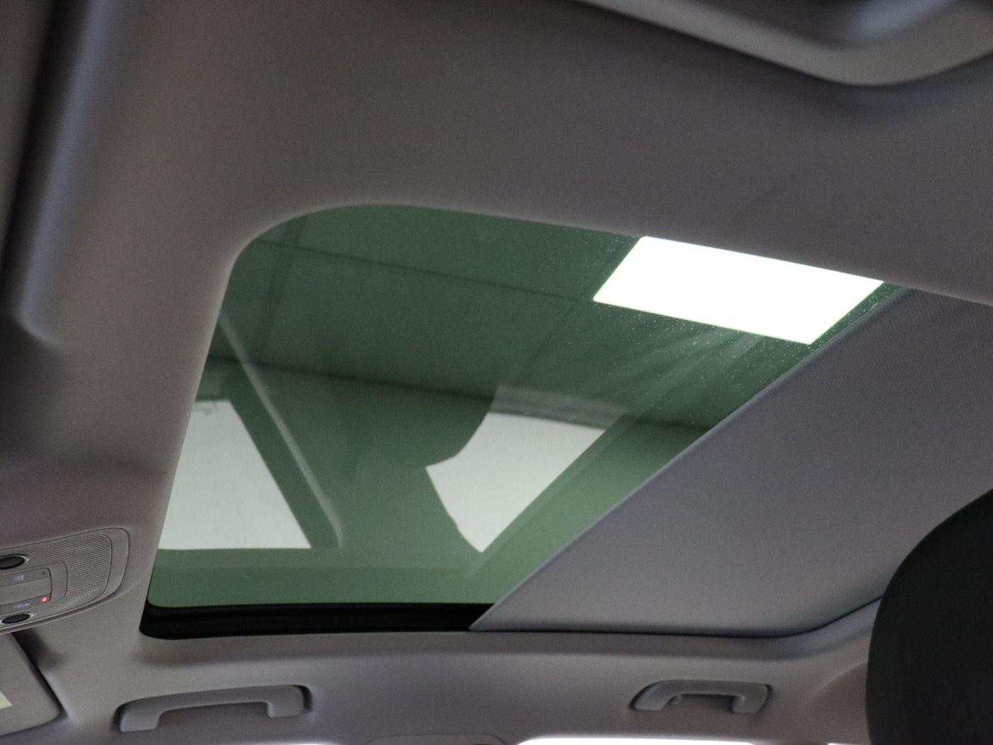 Fahrzeug autohaus mense Fahrzeugabbildung Audi Q3 45 TFSIe S tronic S line Matrix|AHK|Pano|SD|L