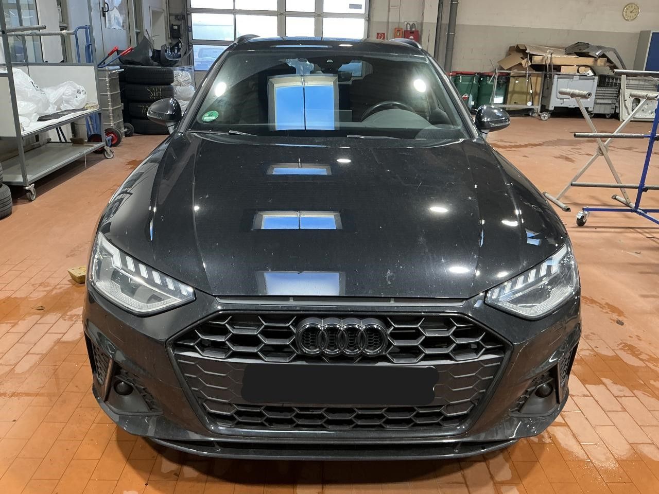 Fahrzeugabbildung Audi A4 Avant 40 TFSI S tronic S line Competition Plu