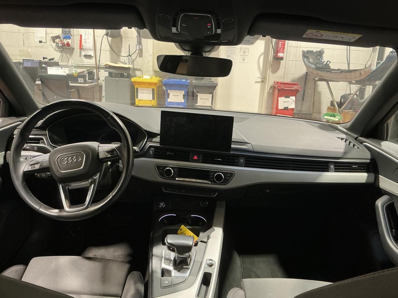 Fahrzeugabbildung Audi A4 Avant 40 TFSI S tronic S line Competition Plu