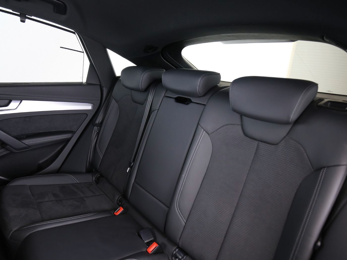 Fahrzeugabbildung Audi SQ5 Sportback 3.0 TDI quattro 2023 Matrix|AHK|LM