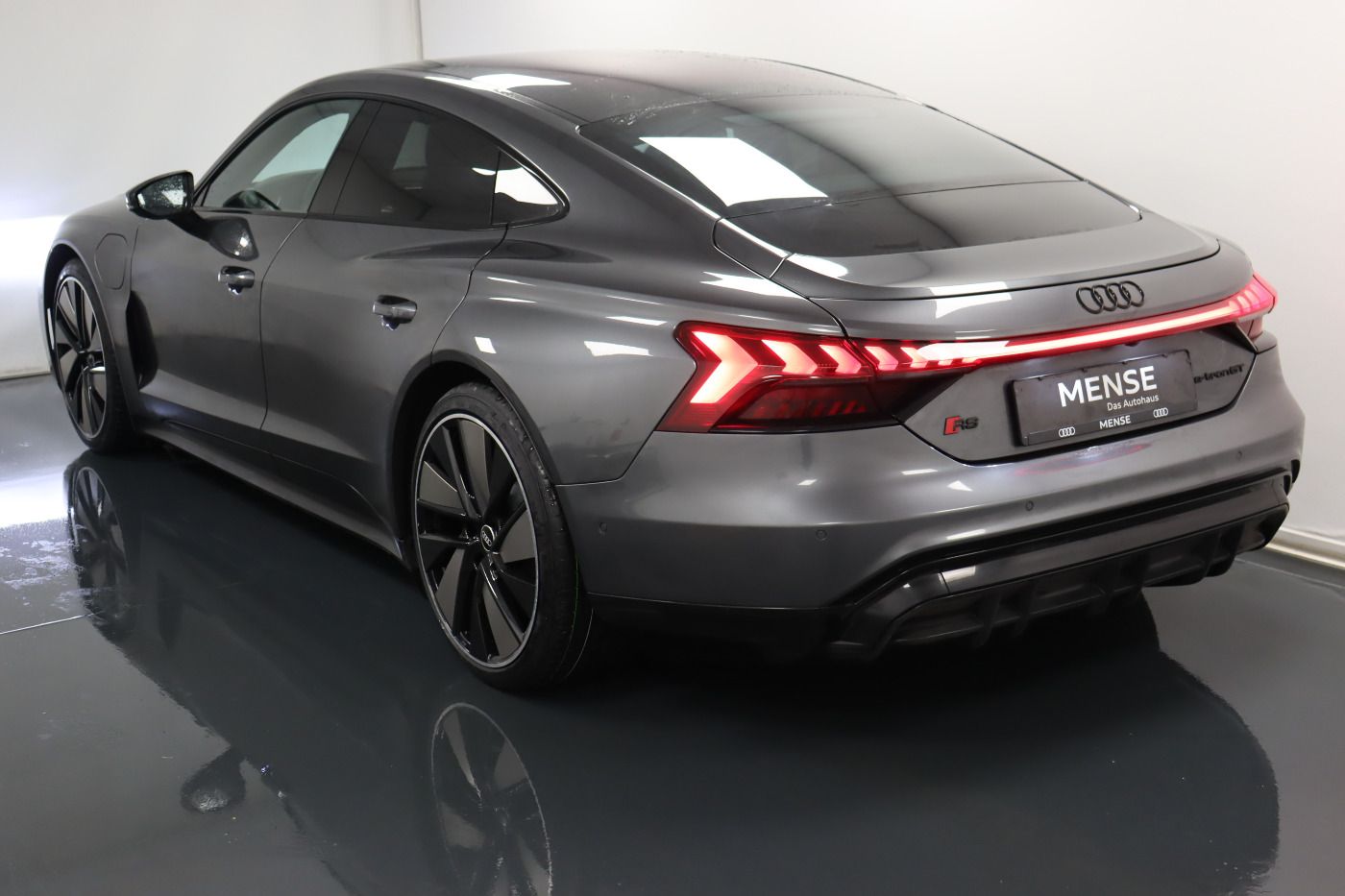 Fahrzeugabbildung Audi RS e-tron GT quattro |Matrix|Luft|LM