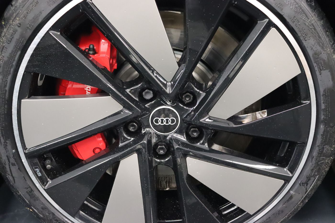 Fahrzeugabbildung Audi RS e-tron GT quattro |Matrix|Luft|LM