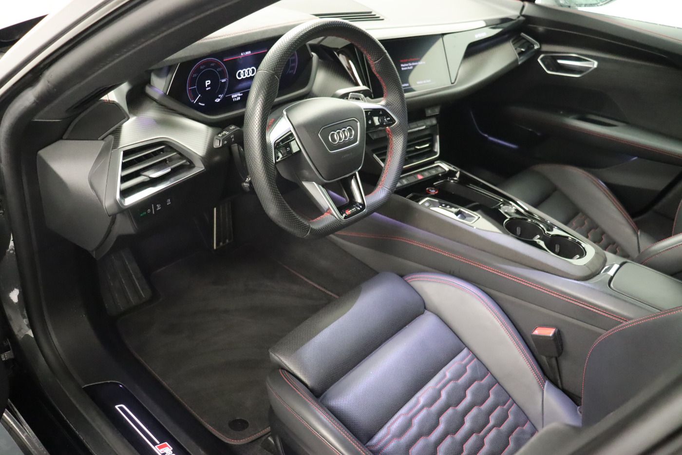 Fahrzeugabbildung Audi RS e-tron GT quattro |Matrix|Luft|LM