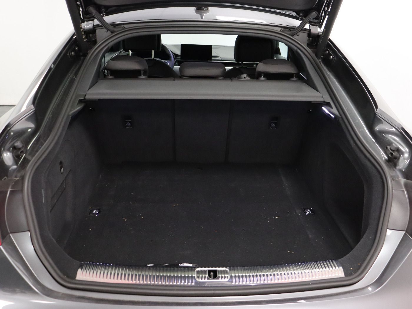 Fahrzeugabbildung Audi A5 Sportback 40 TDI S tronic S line LM