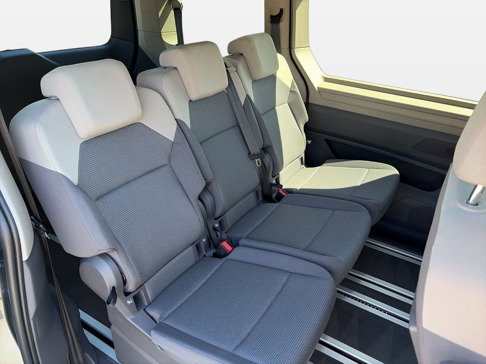 Fahrzeugabbildung Volkswagen Multivan 2.0 TDI CarPlay|AHK|ACC|LED|VirtualCP