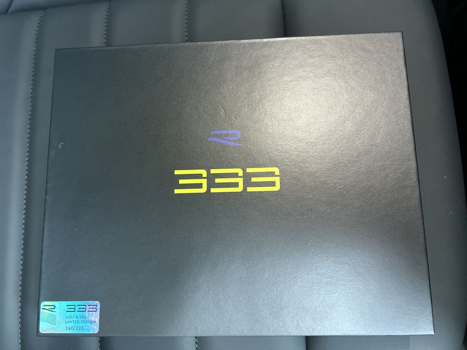 Fahrzeugabbildung Volkswagen Golf R 2.0 TSI 4Motion DSG R333 Limited Edition