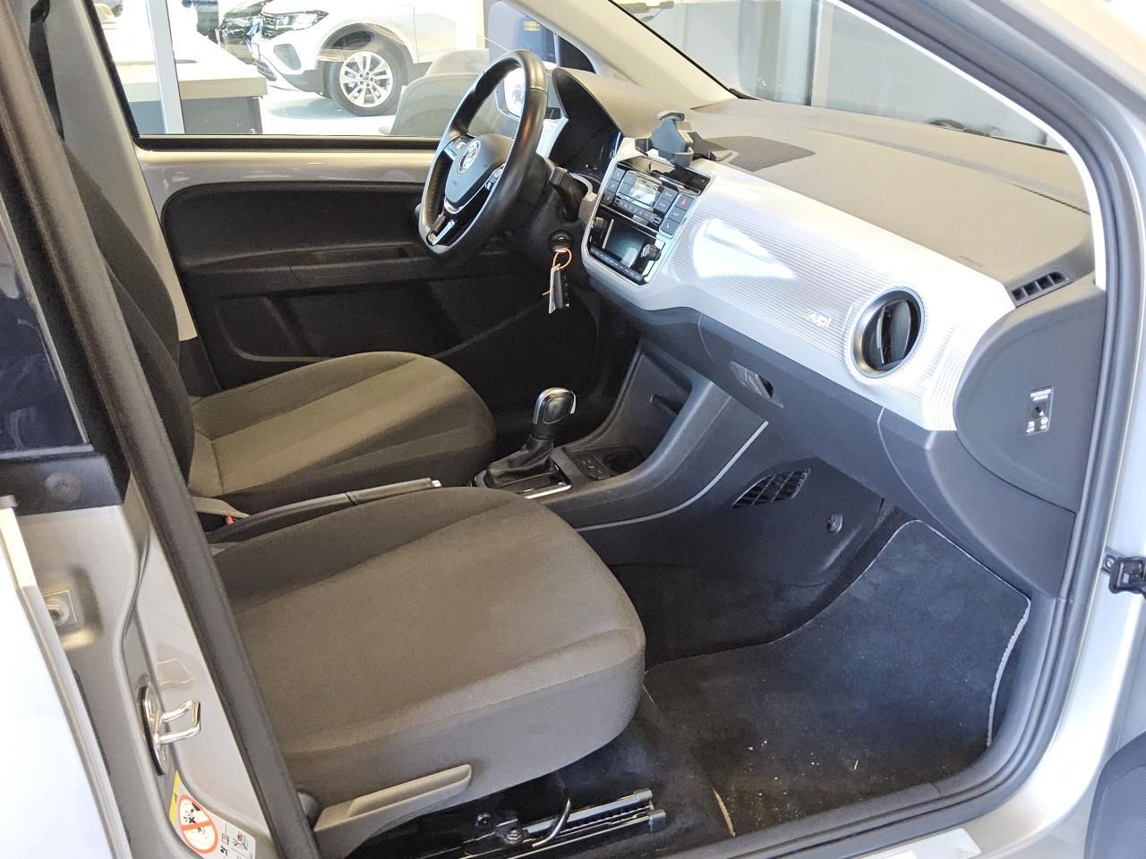 Fahrzeugabbildung Volkswagen e-up! Style Plus 32.3 kWh Automatik KlimaA|SHZG