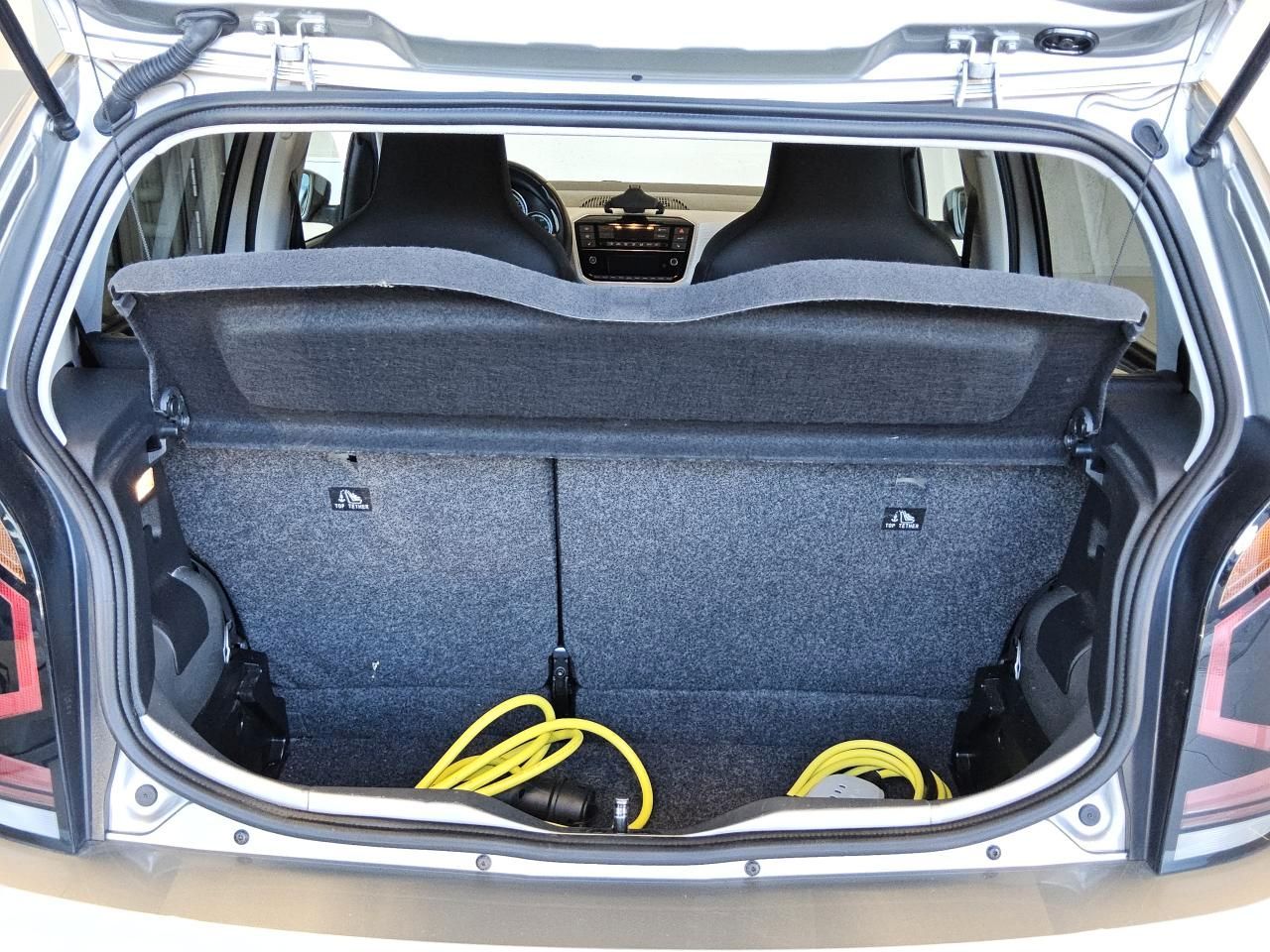 Fahrzeugabbildung Volkswagen e-up! Style Plus 32.3 kWh Automatik KlimaA|SHZG