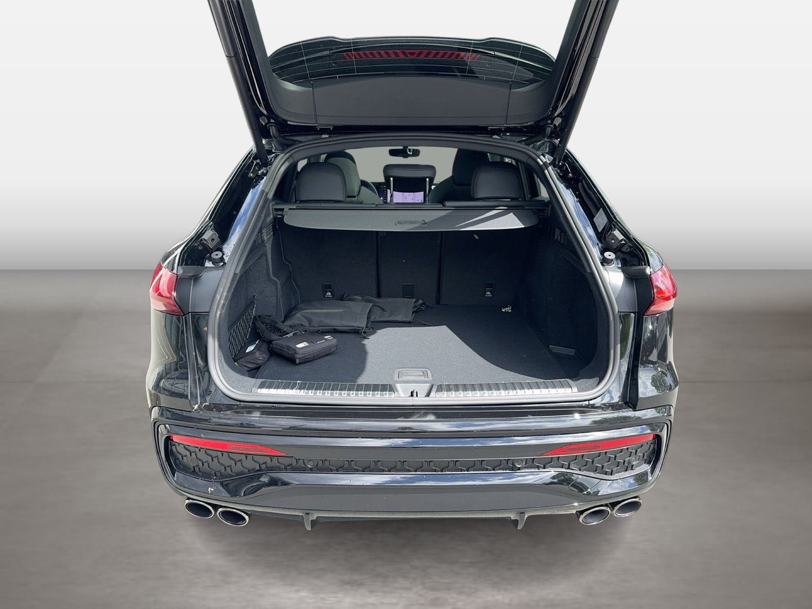 Fahrzeugabbildung Audi SQ5 Sportback TFSI 270 kW S tronic Matrix|B&O|AH - mit KI generiert/bearbeitet