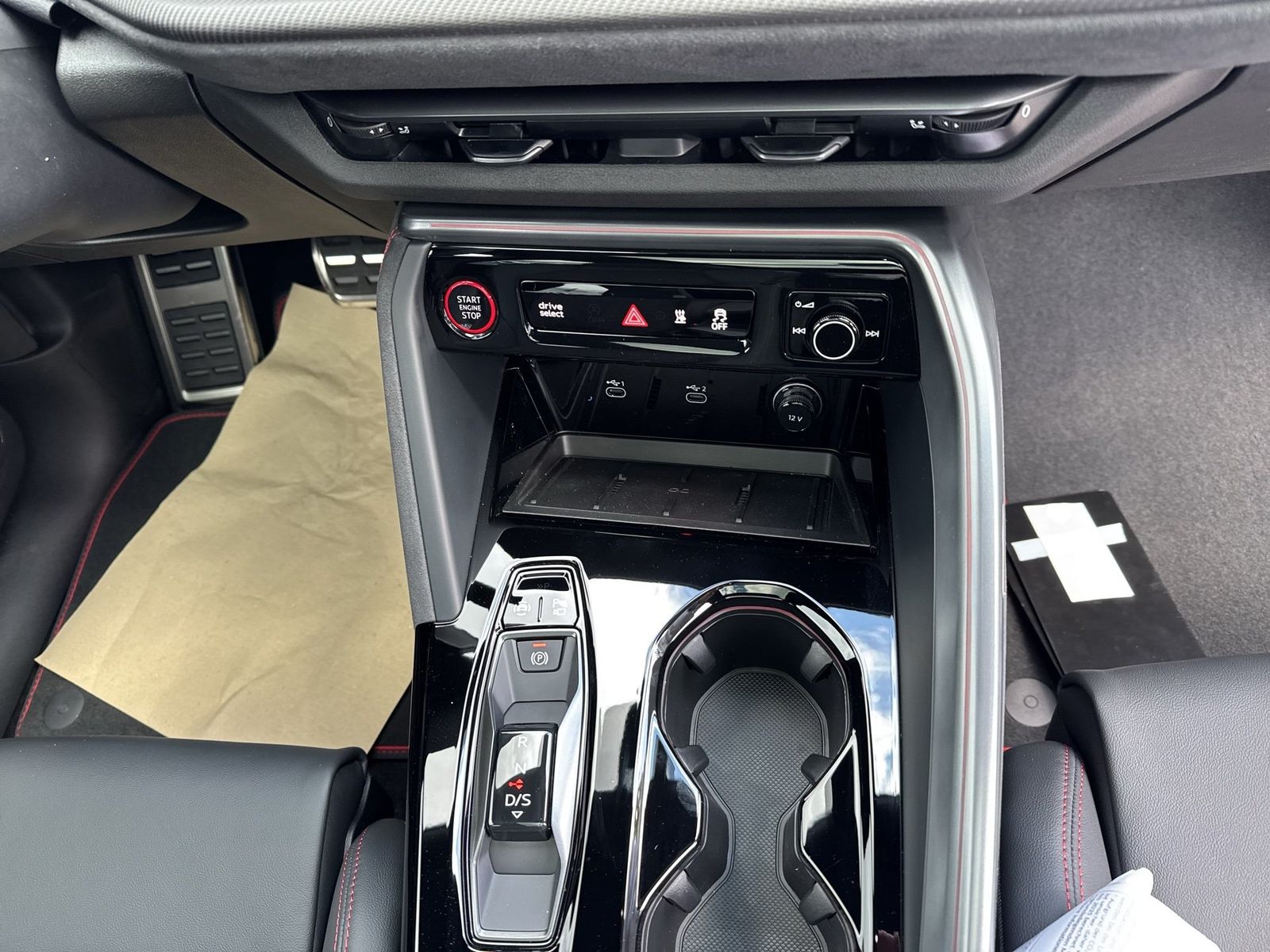 Fahrzeugabbildung Audi SQ5 Sportback TFSI 270 kW S tronic Matrix|B&O|AH - mit KI generiert/bearbeitet