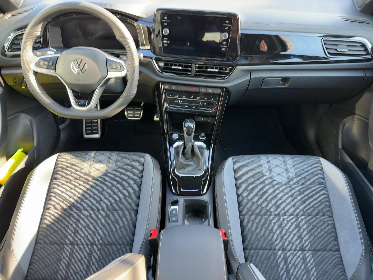 Fahrzeugabbildung Volkswagen T-Roc R-Line 1.5 l TSI OPF DSG CarPlay|ACC|LED