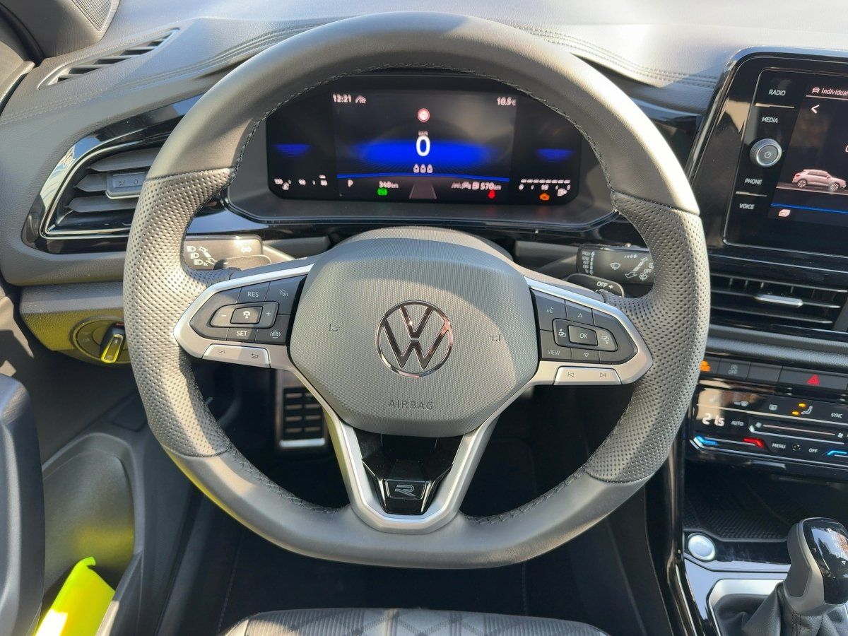 Fahrzeugabbildung Volkswagen T-Roc R-Line 1.5 l TSI OPF DSG CarPlay|ACC|LED