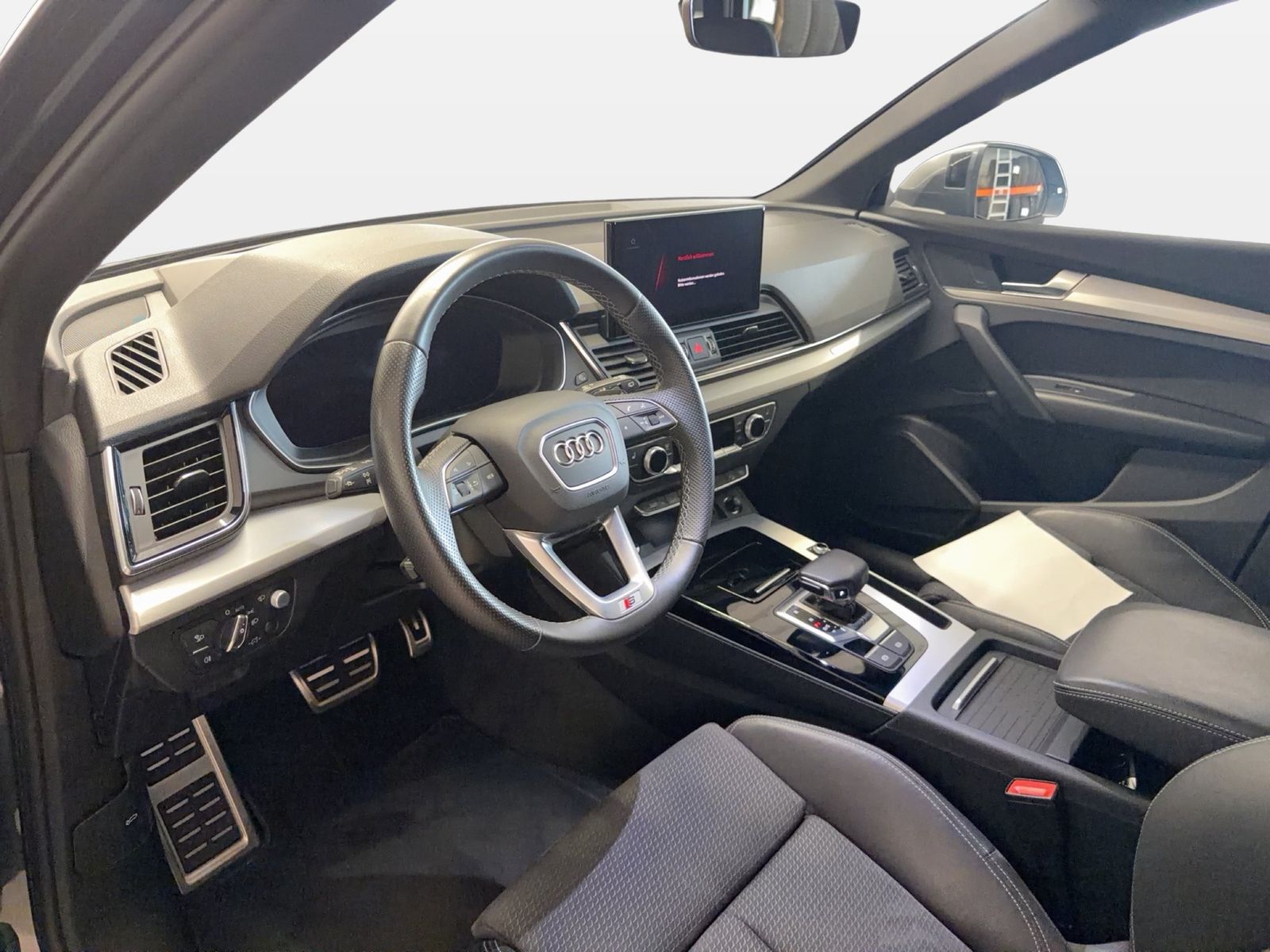 Fahrzeugabbildung Audi Q5 40 TDI quattro S line 2024 (Facelift) Matrix