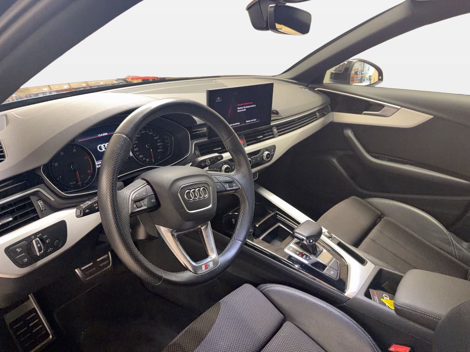 Fahrzeugabbildung Audi A4 Avant 40 TDI S tronic S line ACC|LED - mit KI generiert/bearbeitet
