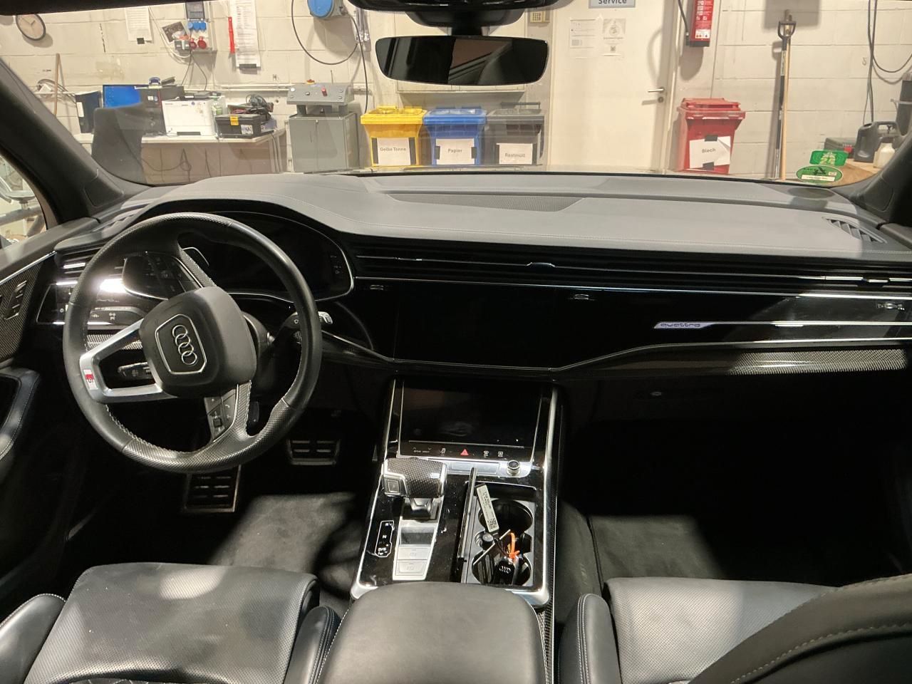 Fahrzeugabbildung Audi Q7 50 TDI quattro tiptronic S line competition p