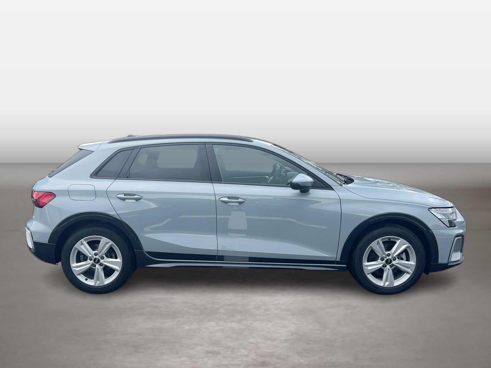 Fahrzeugabbildung Audi A3 allstreet 40 TFSI e S tronic Sonos|AHK|ACC|LM