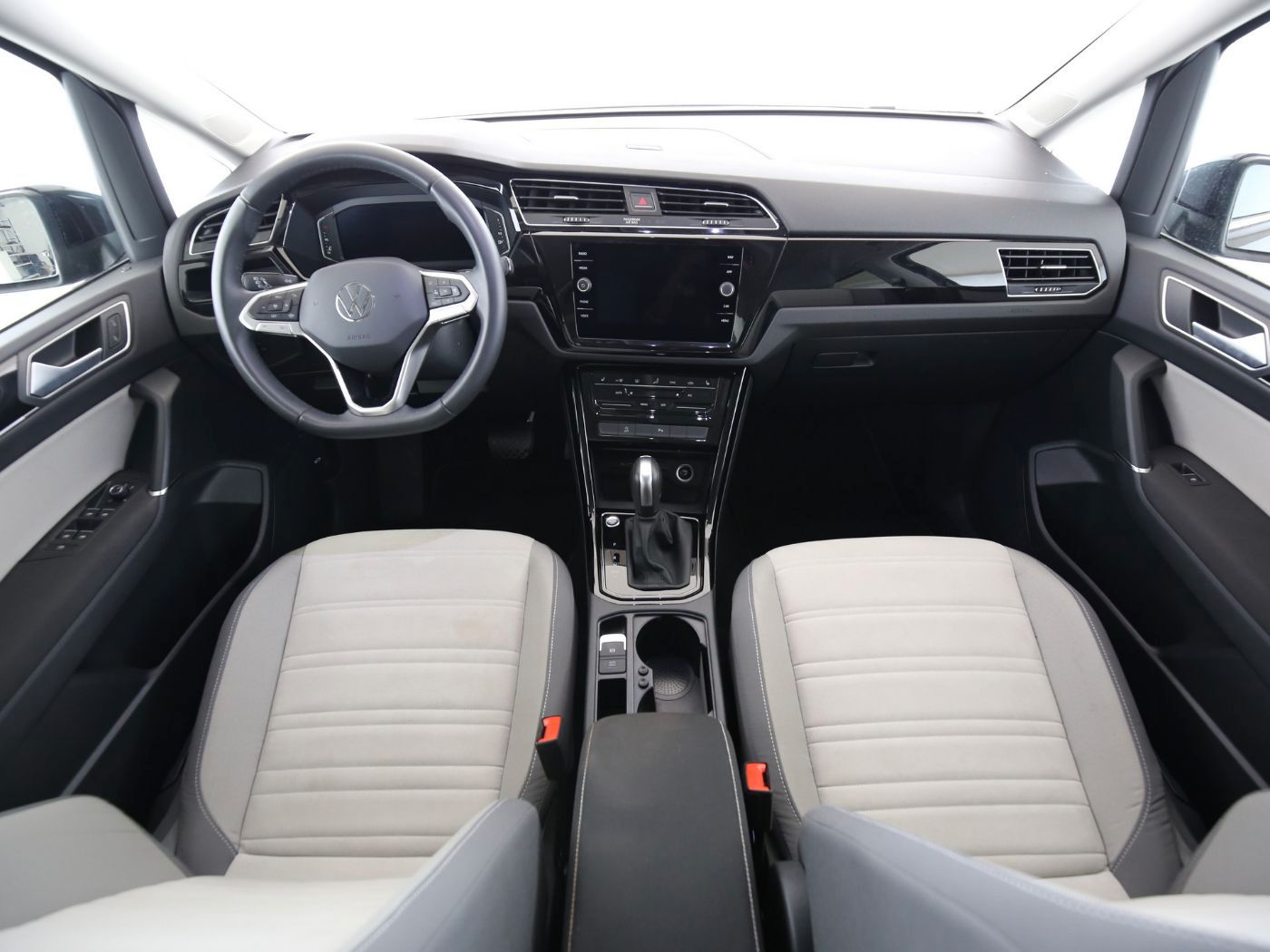 Fahrzeugabbildung Volkswagen Touran 2.0 TDI BMT Highline CarPlay|ACC|LED|Navi