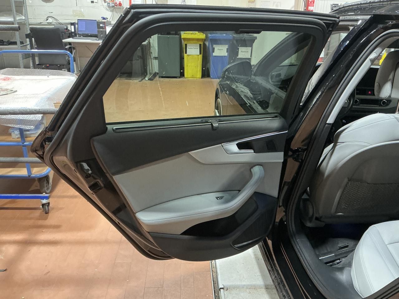 Fahrzeugabbildung Audi A4 Avant 40 TDI quattro S tronic S line B&O|AHK