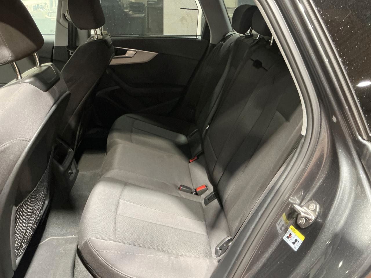 Fahrzeugabbildung Audi A4 Avant 40 TDI S tronic S-Line AHK|Navi|Kamera