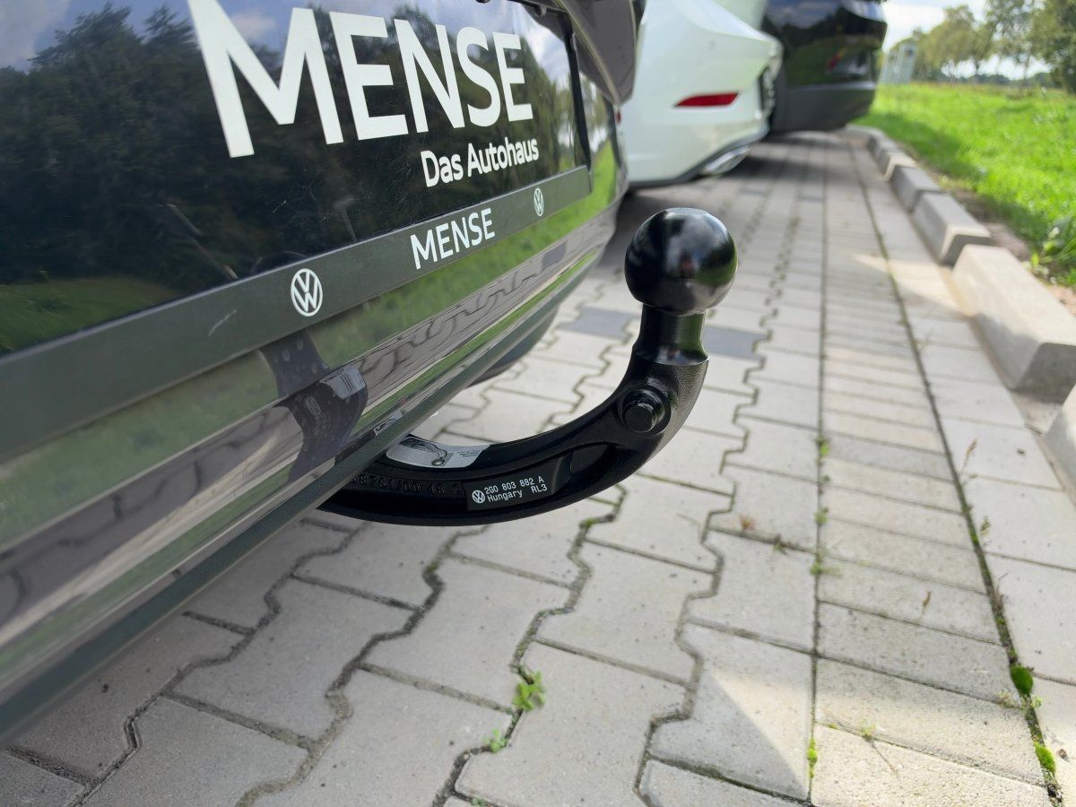 Fahrzeug autohaus mense Fahrzeugabbildung Volkswagen Polo ENERGY 1.0 l TSI DSG GJR AHK Kamera ACC LED - mit KI generiert/bearbeitet