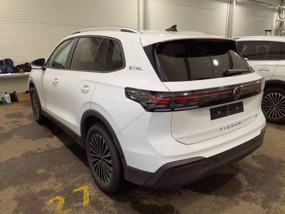 Fahrzeugabbildung Volkswagen Tiguan 1.5 eTSI DSG Goal Life CarPlay|AHK|ACC|LM