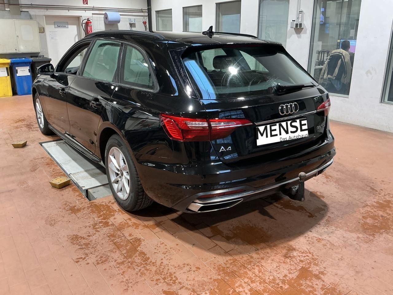 Fahrzeugabbildung Audi A4 Avant 35 TDI S tronic advanced AHK|Navi|PDC