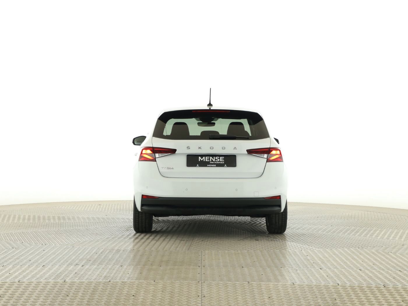 Fahrzeugabbildung SKODA Fabia 1.0 TSI Ambition LED|Navi|DynLicht|KlimaA