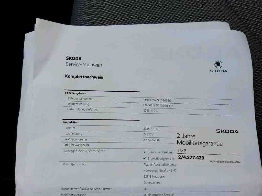 Fahrzeugabbildung SKODA Enyaq 50 Loft LED|VirtualCP|KlimaA|LaneAss|PDC