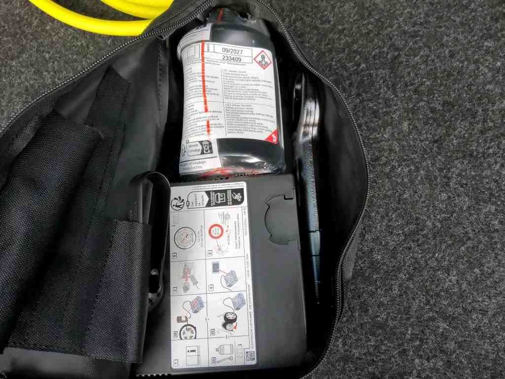 Fahrzeugabbildung SKODA Enyaq 50 Loft LED|VirtualCP|KlimaA|LaneAss|PDC