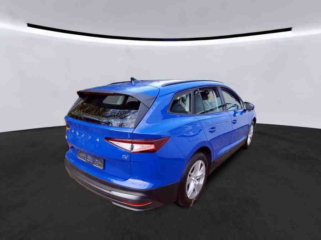 Fahrzeugabbildung SKODA Enyaq 50 Loft LED|VirtualCP|KlimaA|LaneAss|PDC