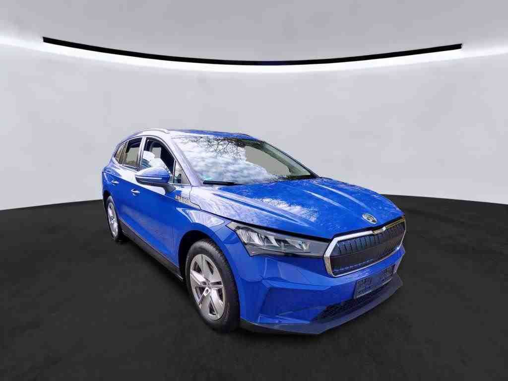 Fahrzeugabbildung SKODA Enyaq 50 Loft LED|VirtualCP|KlimaA|LaneAss|PDC