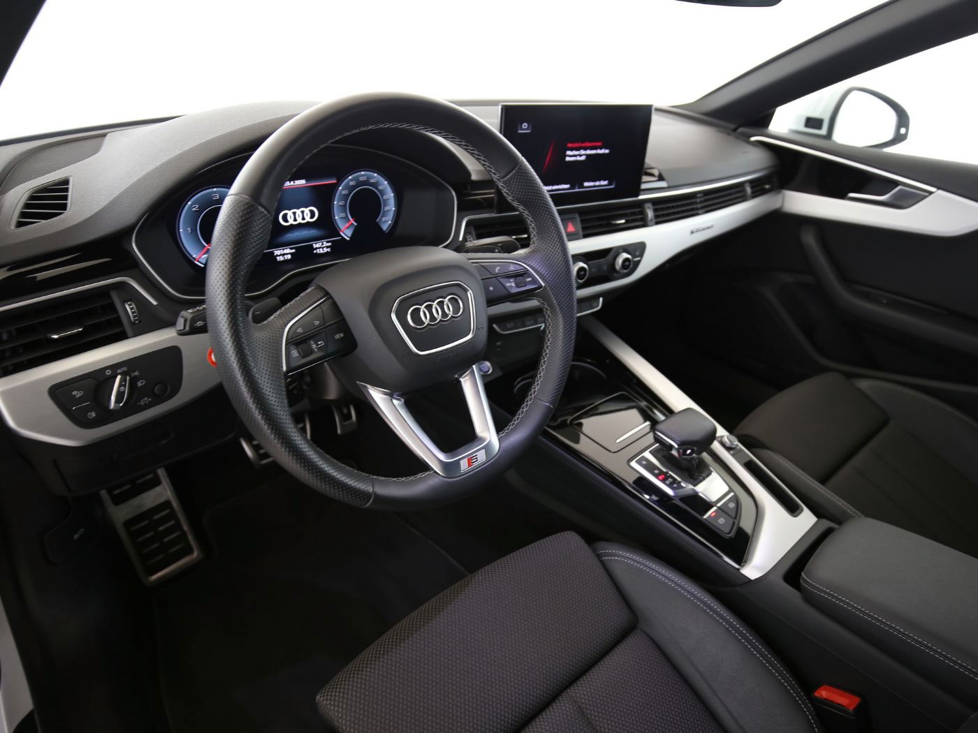 Fahrzeugabbildung Audi A5 Sportback 40 TDI quattro advanced Matrix|Pano