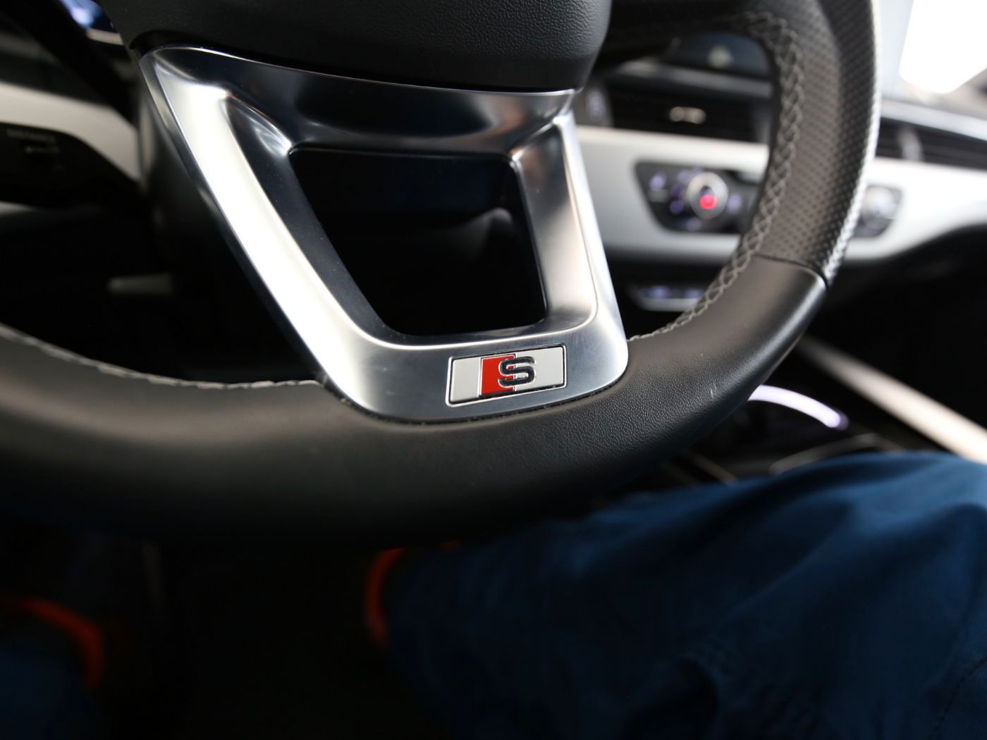 Fahrzeugabbildung Audi A5 Sportback 40 TDI quattro advanced Matrix|Pano