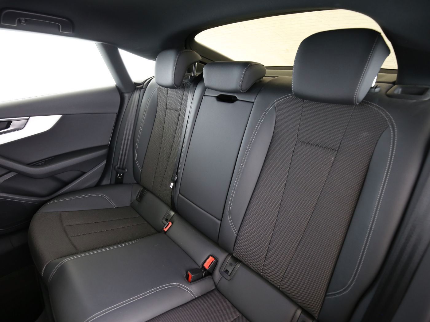 Fahrzeugabbildung Audi A5 Sportback 40 TDI quattro advanced Matrix|Pano