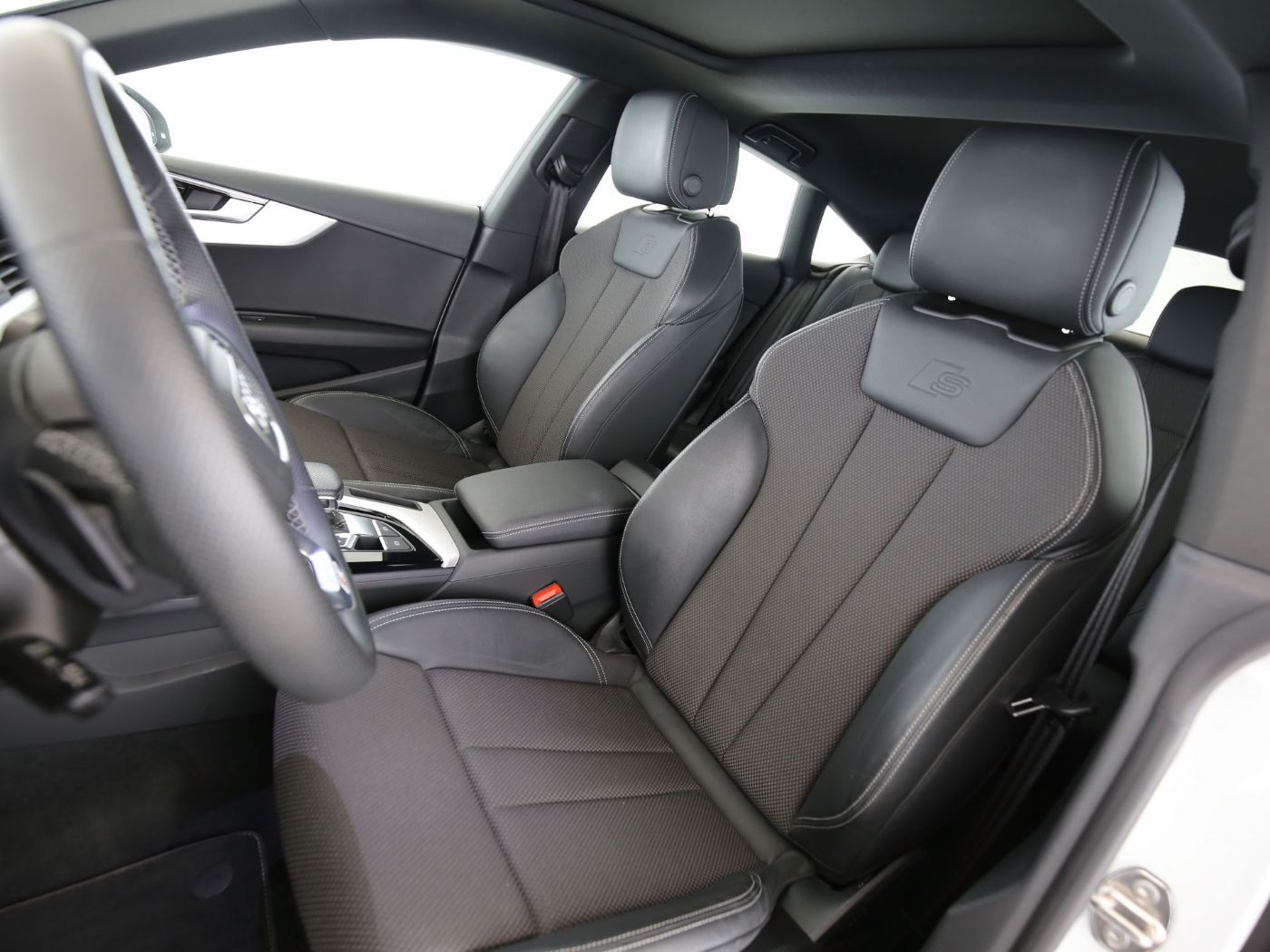 Fahrzeugabbildung Audi A5 Sportback 40 TDI quattro advanced Matrix|Pano