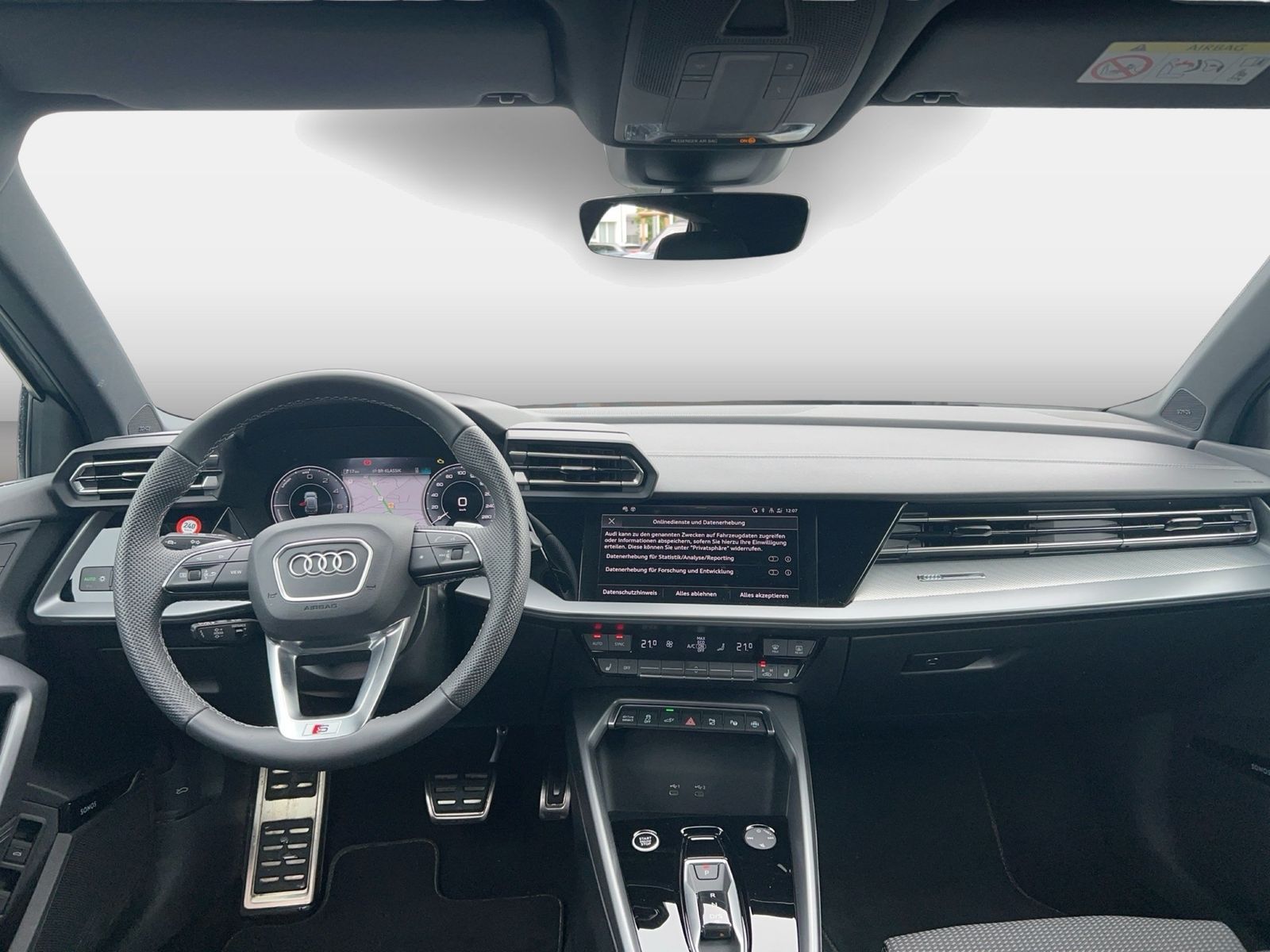 Fahrzeugabbildung Audi A3 Sportback 40 TFSI e S tronic S line Sonos|AHK