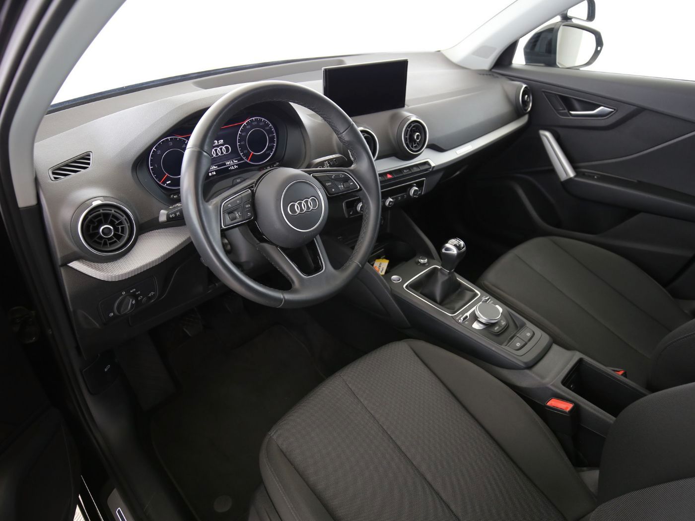 Fahrzeugabbildung Audi Q2 30 TDI S line 2024 (Facelift) CarPlay|ACC|LED