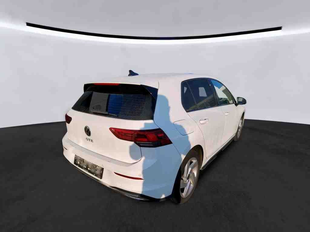 Fahrzeugabbildung Volkswagen Golf VIII 1.4 TSI eHybrid DSG CarPlay|AHK|Pano