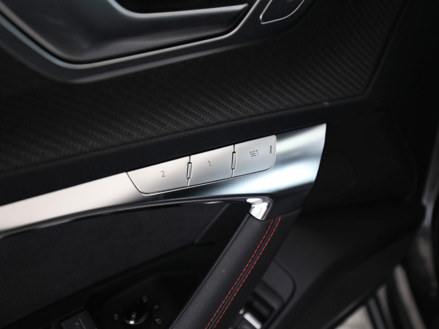 Fahrzeugabbildung Audi A6 Avant 55 TFSI e quattro sport 2022 Matrix|B&O