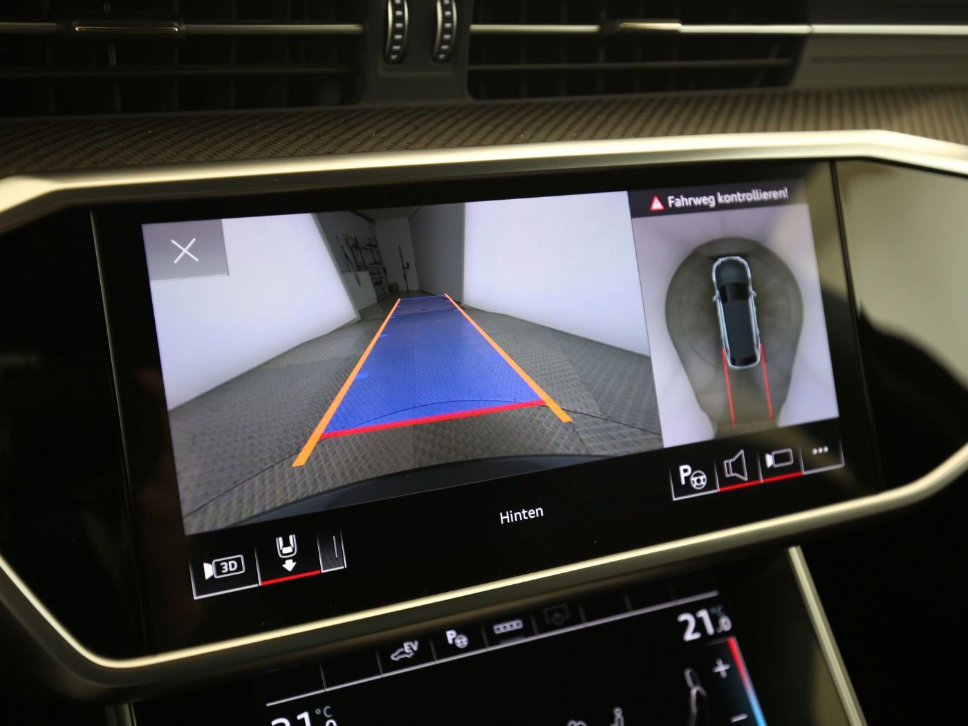 Fahrzeugabbildung Audi A6 Avant 55 TFSI e quattro sport 2022 Matrix|B&O