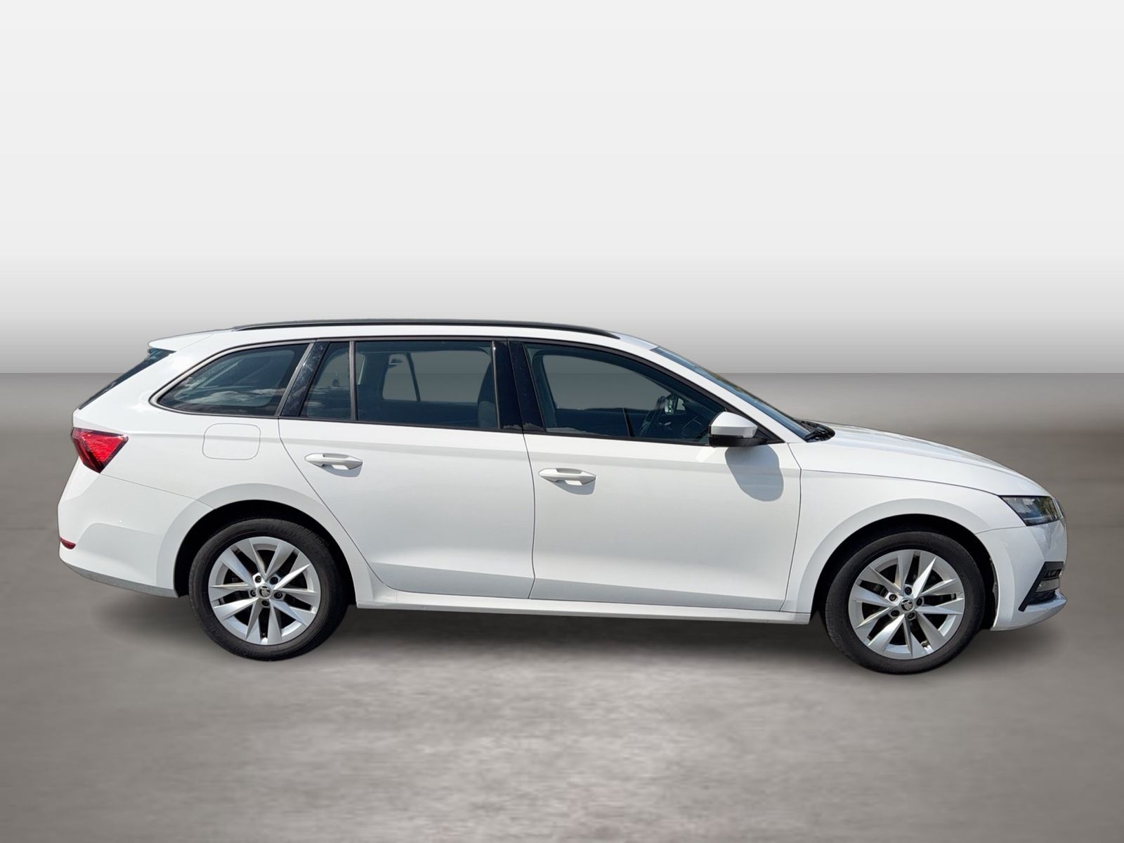 Fahrzeug autohaus mense Fahrzeugabbildung SKODA Octavia Combi 1.4l TSI iV 150kW 6-Gang-DSG LED|N - mit KI generiert/bearbeitet