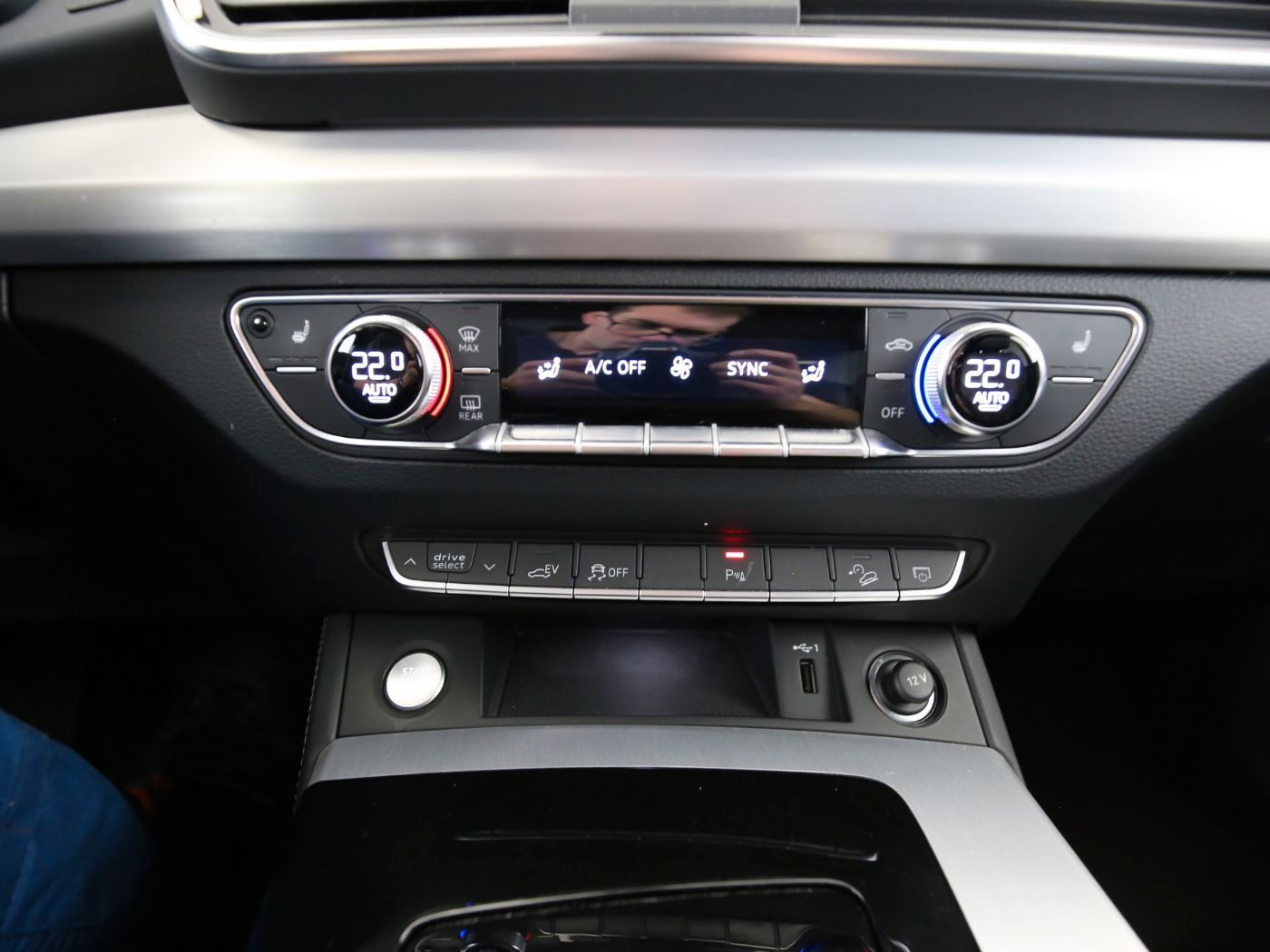 Fahrzeugabbildung Audi Q5 55 TFSI e quattro S tronic S line AHK|ACC|LED
