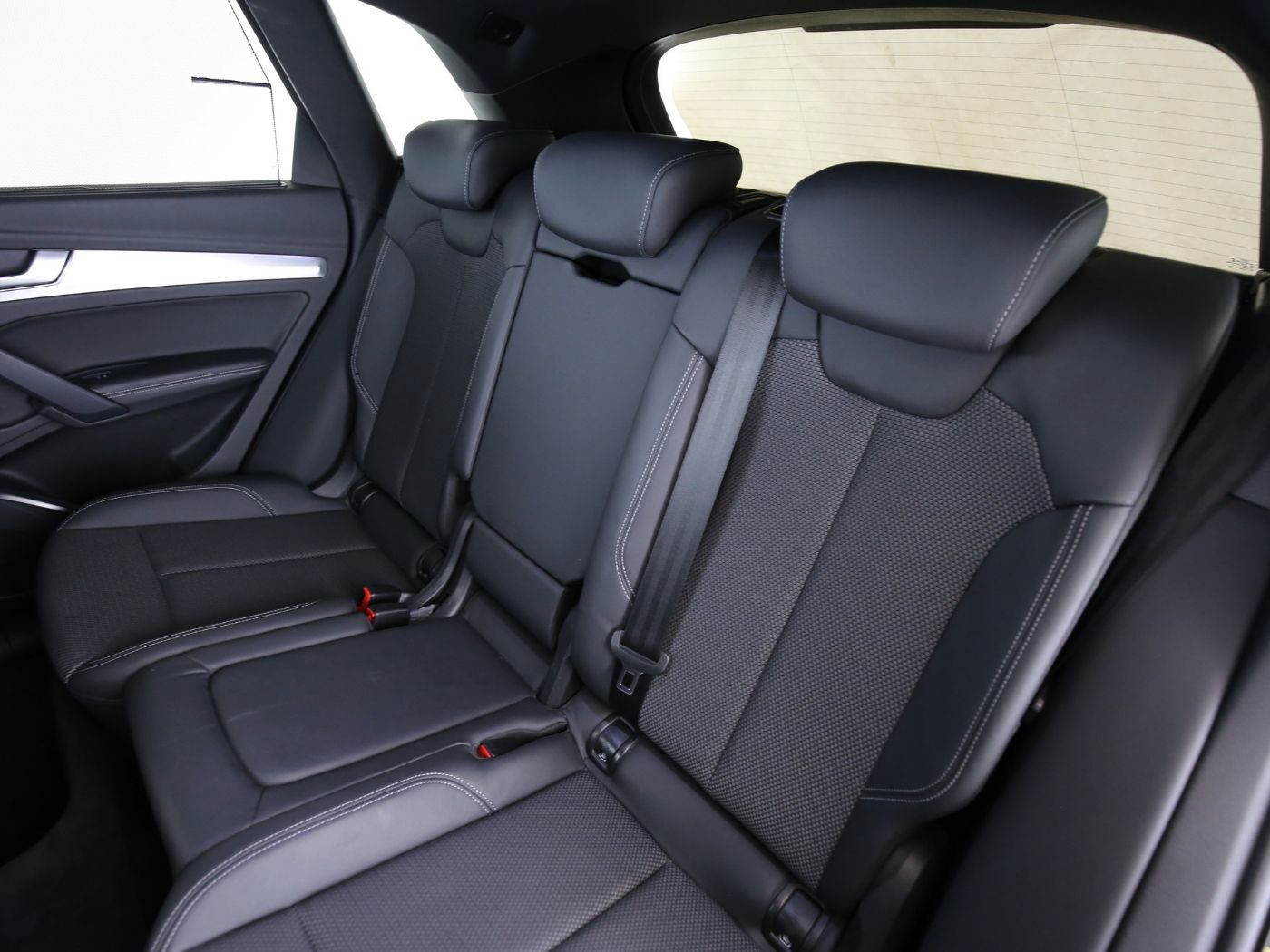Fahrzeugabbildung Audi Q5 55 TFSI e quattro S tronic S line AHK|ACC|LED
